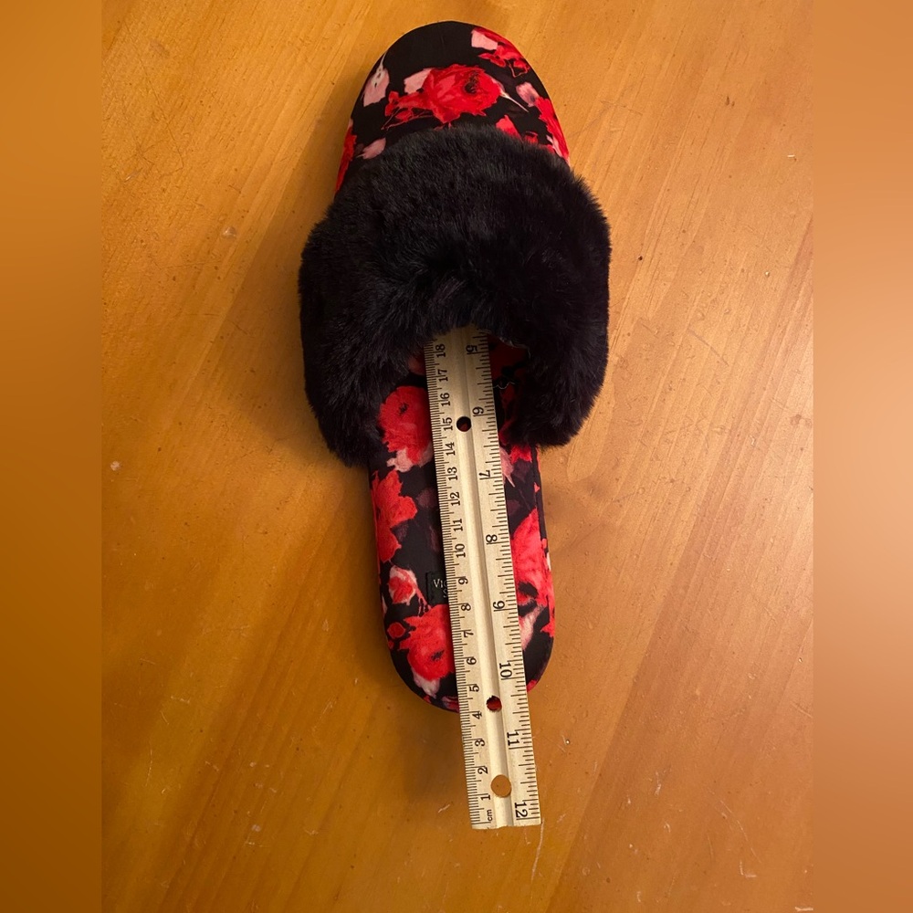 Victoria's Secret Floral Faux Fur Satin Slippers Size Large 9-10 - Picture 11 of 11